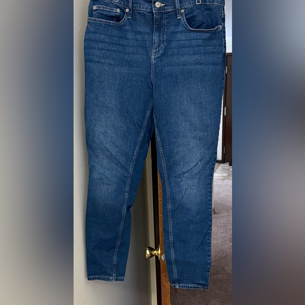 Calvin Klein Jeans Women's Mid Rise Skinny Ankle Denim